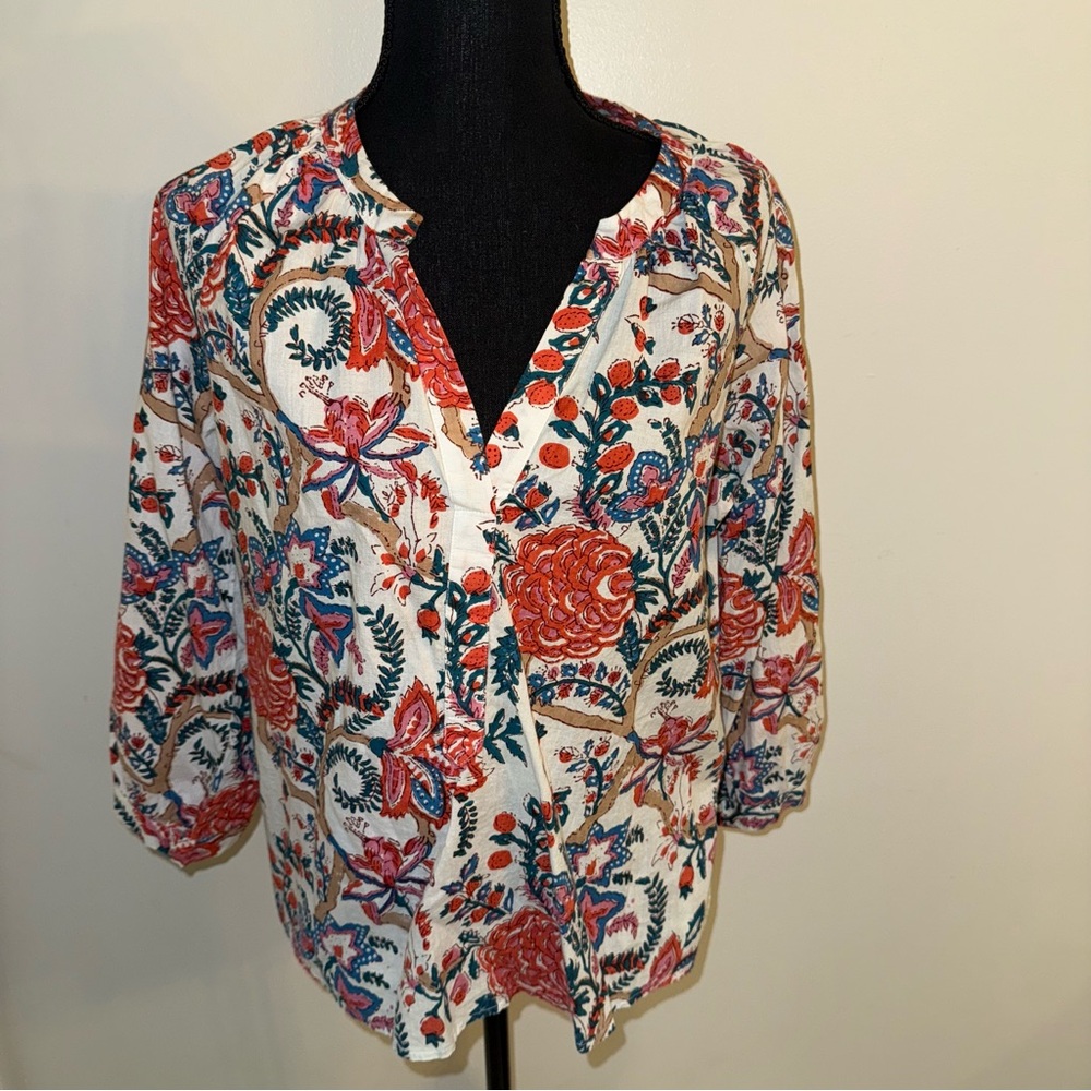 Soft Surroundings floral Graphic Blouse with 3/4 Sleeves